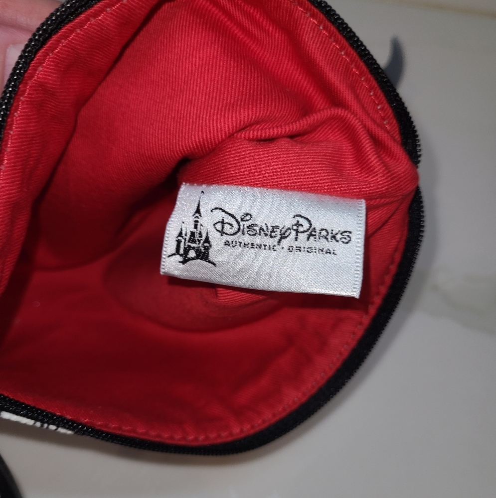 Dooney & Bourke Mickey & Minnie Disney Parks Cosmetic Bag NWOT - Picture 10 of 10